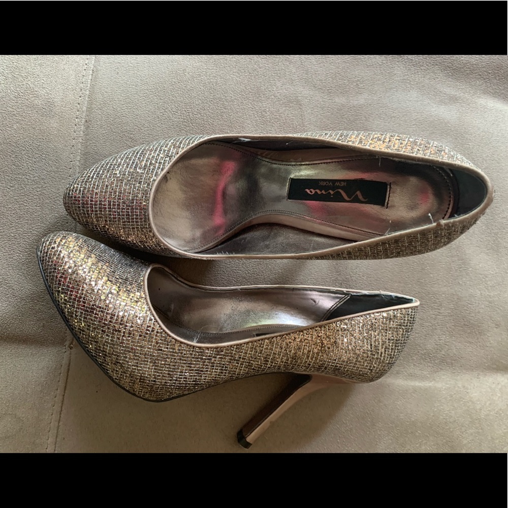 Nina Pumps